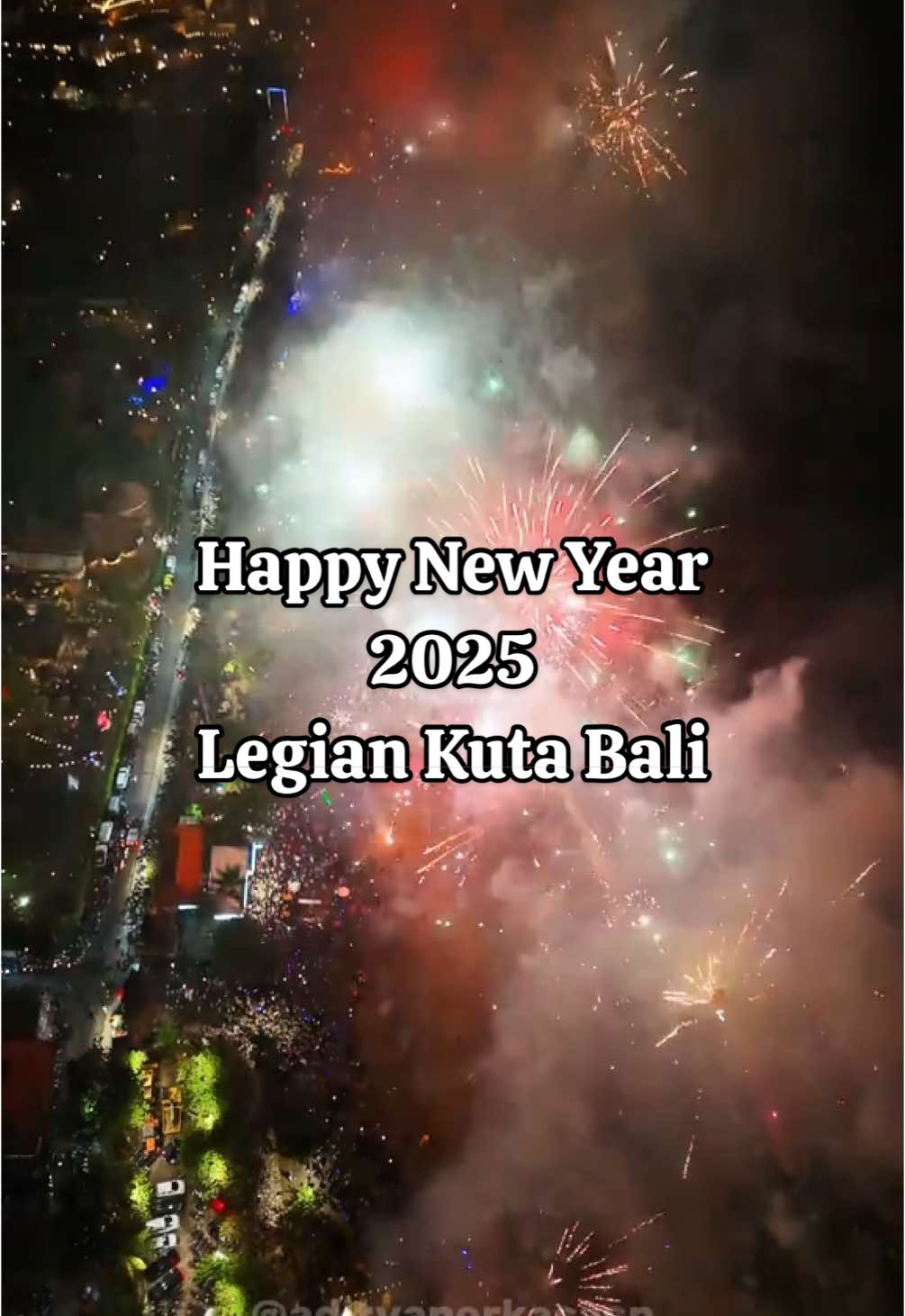 Legian Kuta Bali Fireworks #nye2025 #fireworks #bali #newyear #kuta #legian #tahunbaru2025 