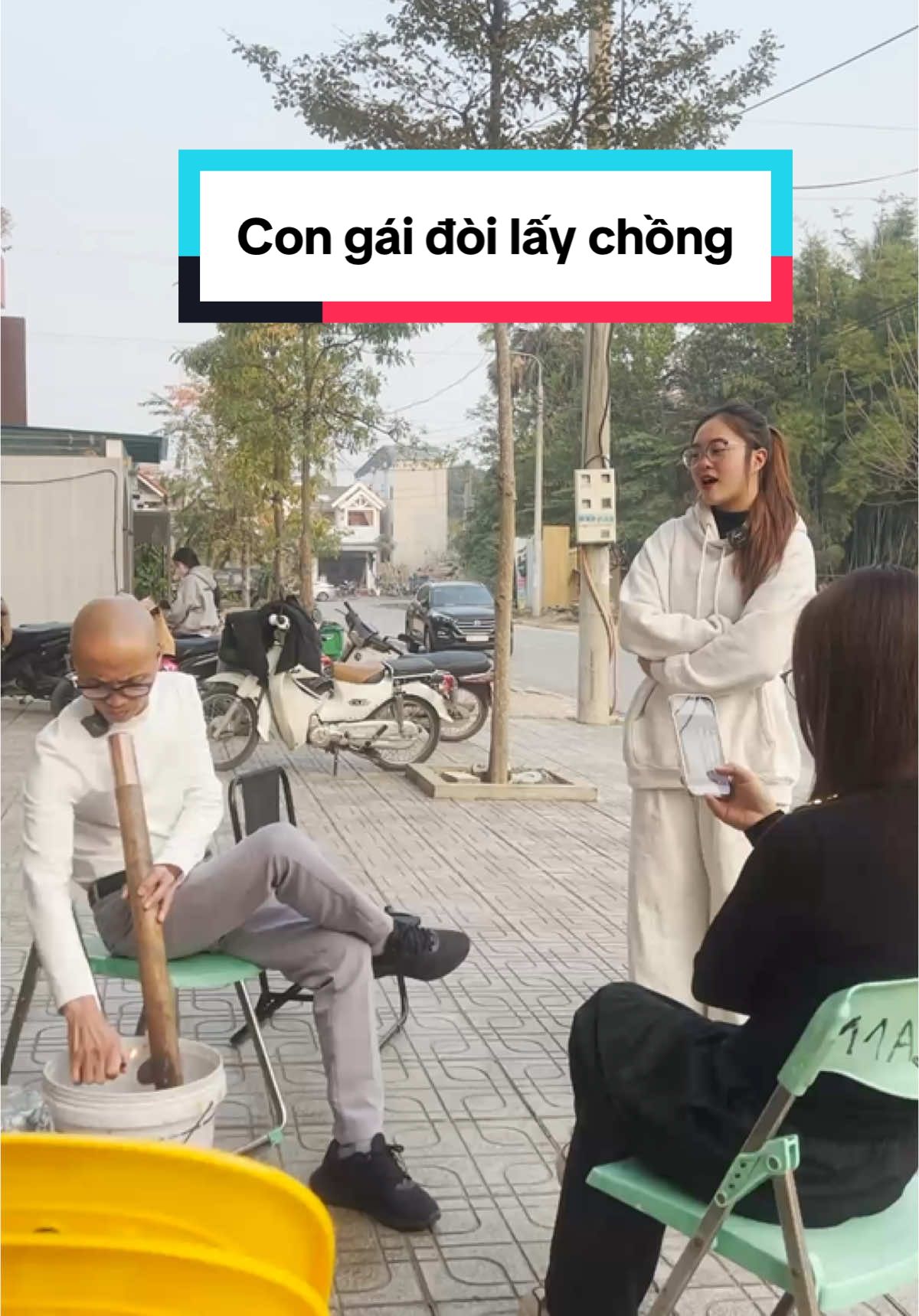 Nhà có cô con gái “ĐOẢNG” đòi lấy chồng #giaitri #TungbachAuto #Funny 