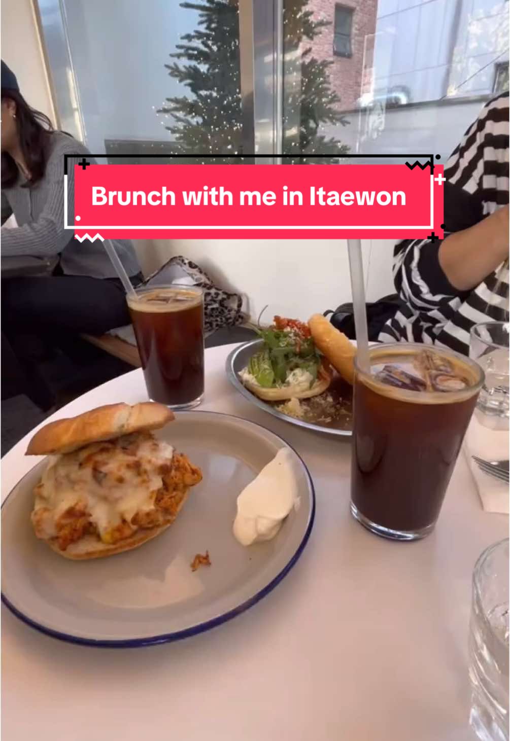 Another fun brunch place in Itaewon. Don’t miss out on the bagels there ! #korea #seoullife #fypシ゚viral #fyp #southkorea #expatinkorea #studentinkorea #seoultrip #cafeinseoul #brunchinseoul #placestogoinseoul #livinginkorea #koreatravel #creatorsearchinsights 