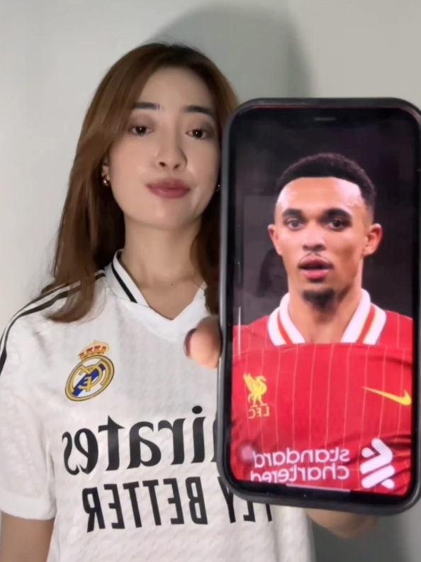 maaf kak@rizkymeliaa  LIVERPOOL gak butuh Alphonso davies kami masih punya Conor bradley 🤣 #liverpool #ynwa #liverpoolfc #liverpoolfan #LFC  #2025 #fyp #fypage #fypppppppppppppp #fypシ゚viral🖤tiktok #fypシ゚viral #fypシ #fypシ #merrychristmas #NATAL #fypdong  #CapCut 