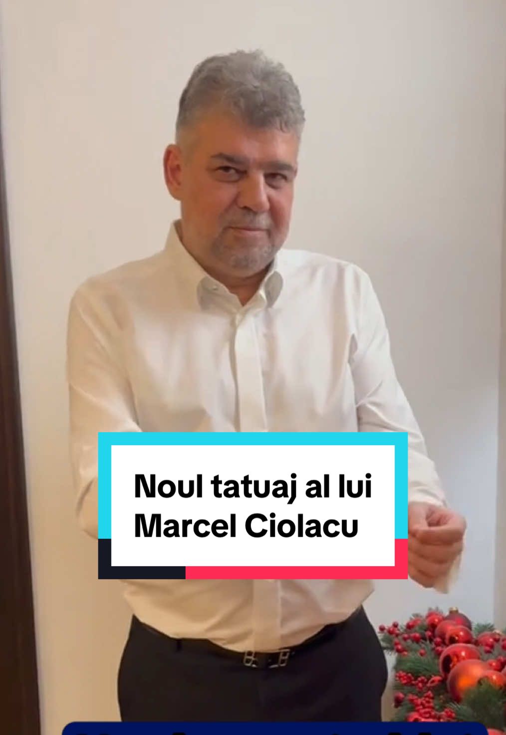 Precum a zis, așa a făcut. Pentru că a fost acuzat de mulți că nu-și va respecta cuvântul față de electorat, și va majora TVA și taxa pe muncă, premierul Marcel Ciolacu a revenit în noul an cu tatuajul promis.  Marcel Ciolacu este un om de stânga, așa că, Anul Nou i-a adus premierului un tatuaj pe mâna stângă. Acesta l-a arătat electoratului, într-o postare pe TikTok, în care îi asigură că: Nu se mărește TVA!, spune tatuajul de pe mâna premierului, așa cum a promis într-o conferință de presă din anul anterior. Sursa: TikTok/Marcel Ciolacu #marcelciolacu #psd #chillguy #romania #gandul 