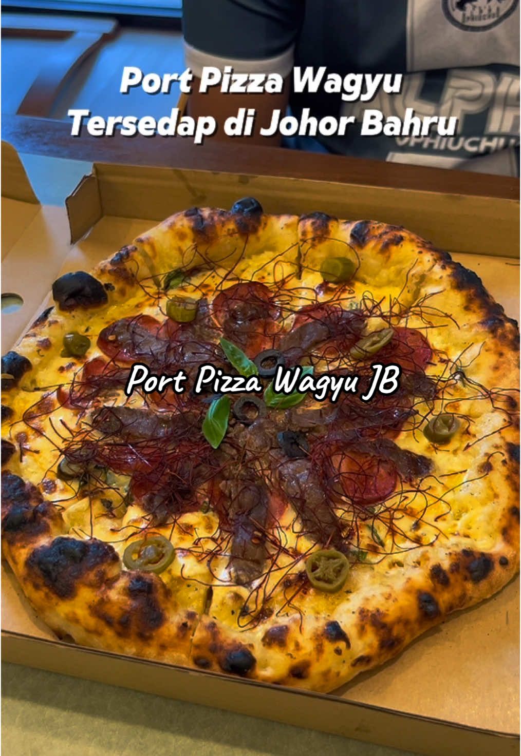 Gais Wagyu Pizza dia memang sedap gais serious! kenapa lah baru tahu kedai ni wujud 😭 @portpizzawagyujb  #erikfoodie #johorfoodie #kotatinggi #johorfood #johordarultakzim #johorbahru #johordarultakzim🔴🔵 #visitjohor #foodiejohor #johorean #tempatmakanbestjohor #tourismjohor #pizzawagyujohor 