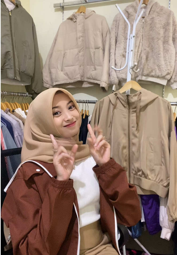 Full restock jaket cewek premium, order langsung join live 😍 🔥 