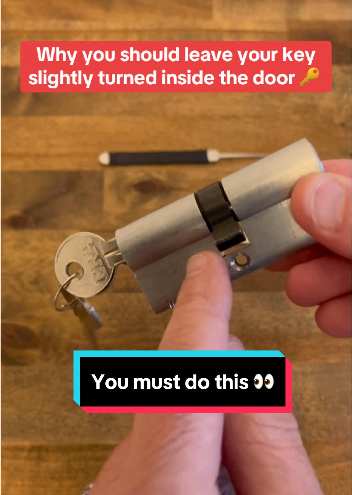 Why you should leave your key slightly turned inside the door 🔑  #brummielockpicker #lockpicking #pickinglocks #lockpicks #lockpicktools #fyp #foryou