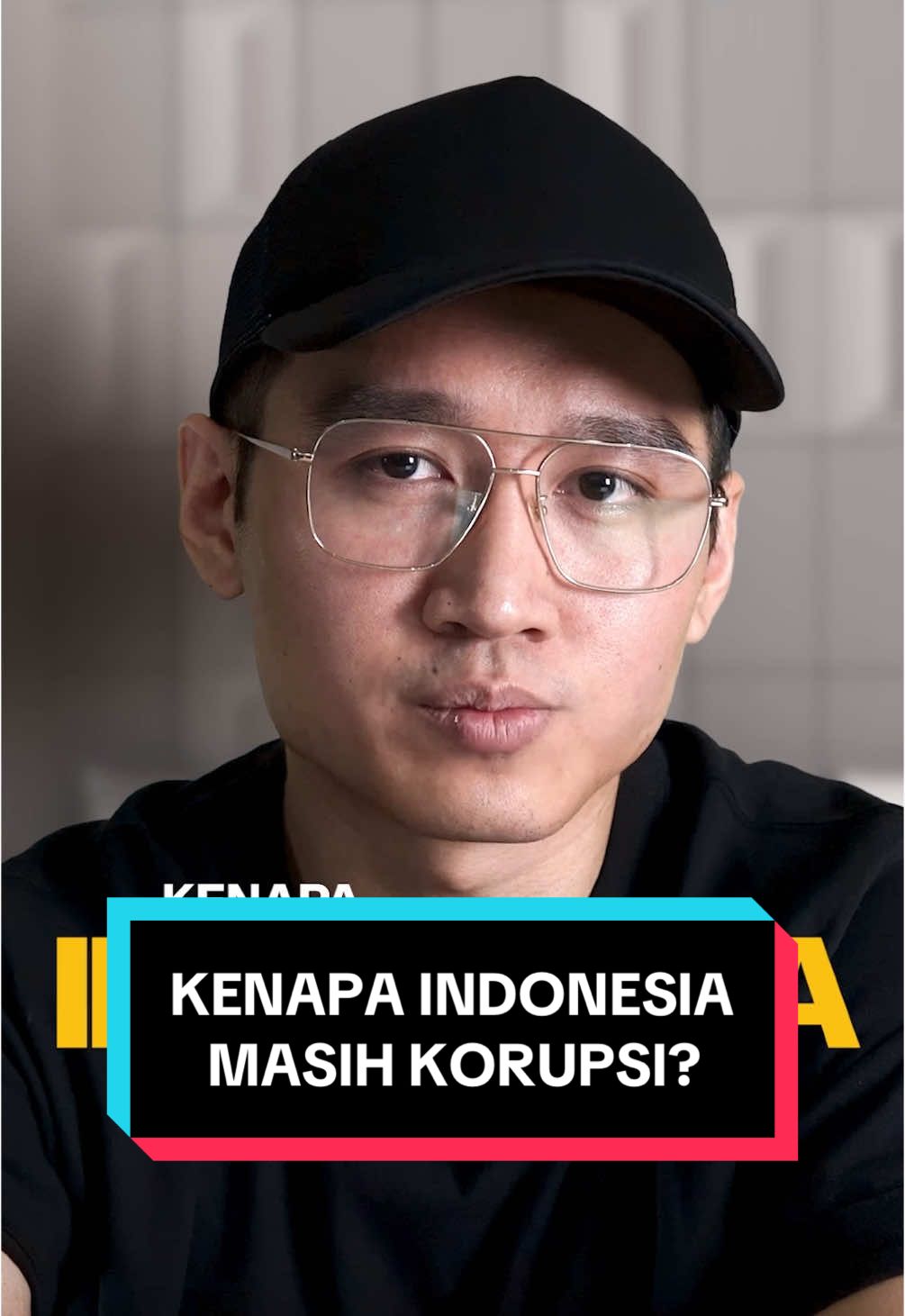 kenapa indo masih korupsi? karena sistemnya memperbolehkan itu. Beda sama negara2 singapore, china yg koruptornya dihukum jera, dan mereka ketat soal itu. Negara kita? hukumnya ada, tapi kalo punya lawyer bagus, hukum bisa dibelokkan. #raymondchin #indonesia #korupsi #harveymoeis #kasustimah #timah #helenalim #harvey #korupsitimah #korupsi271t 