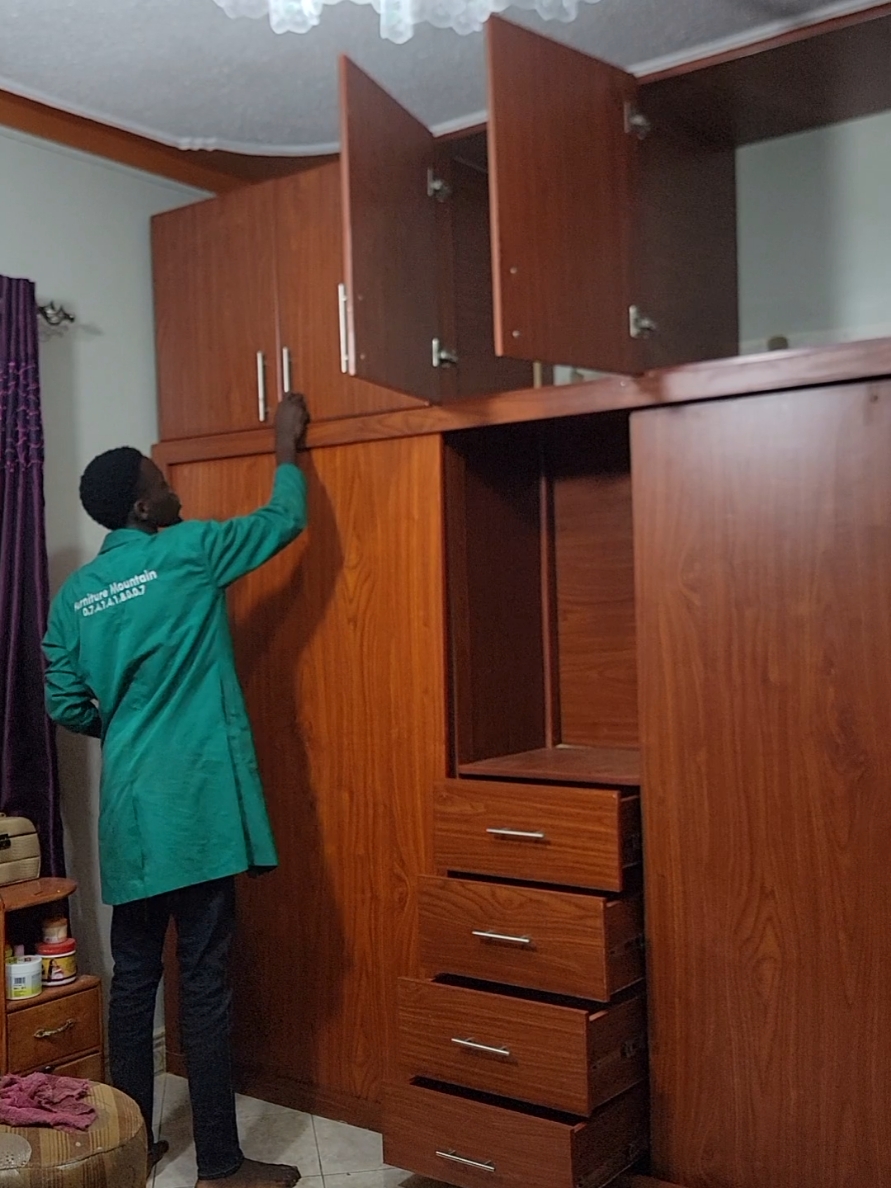 wardrobe after installation #furnituremountain #ugandafurniture #furnitureinkampala #KitchenCabinets #wardropes#furnitureinuganda 