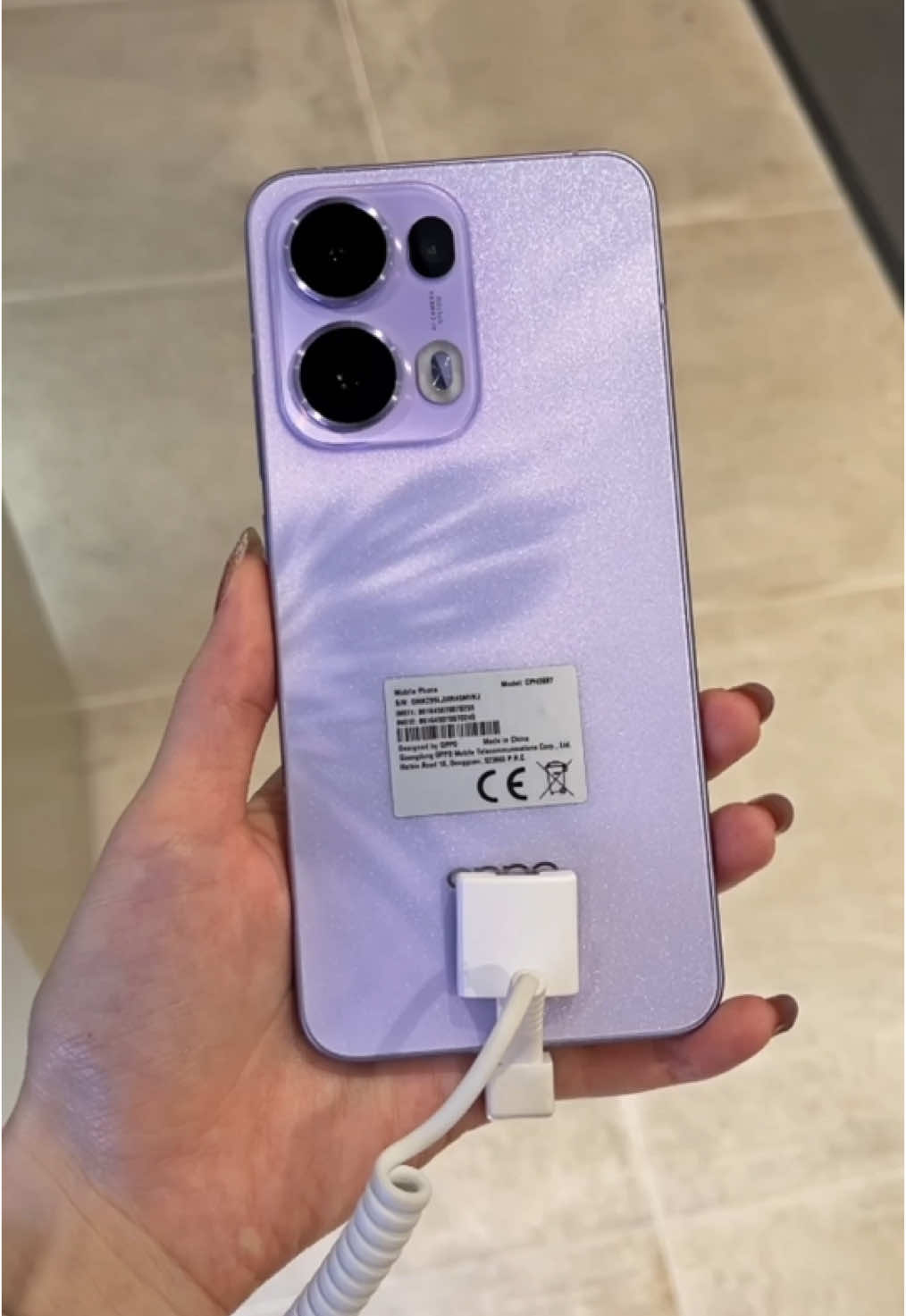 OPPO Reno13 Pro 5G in Plume Purple colorway 😍 #OPPOReno13Pro #OPPOReno13 #OPPO #Smartphone 