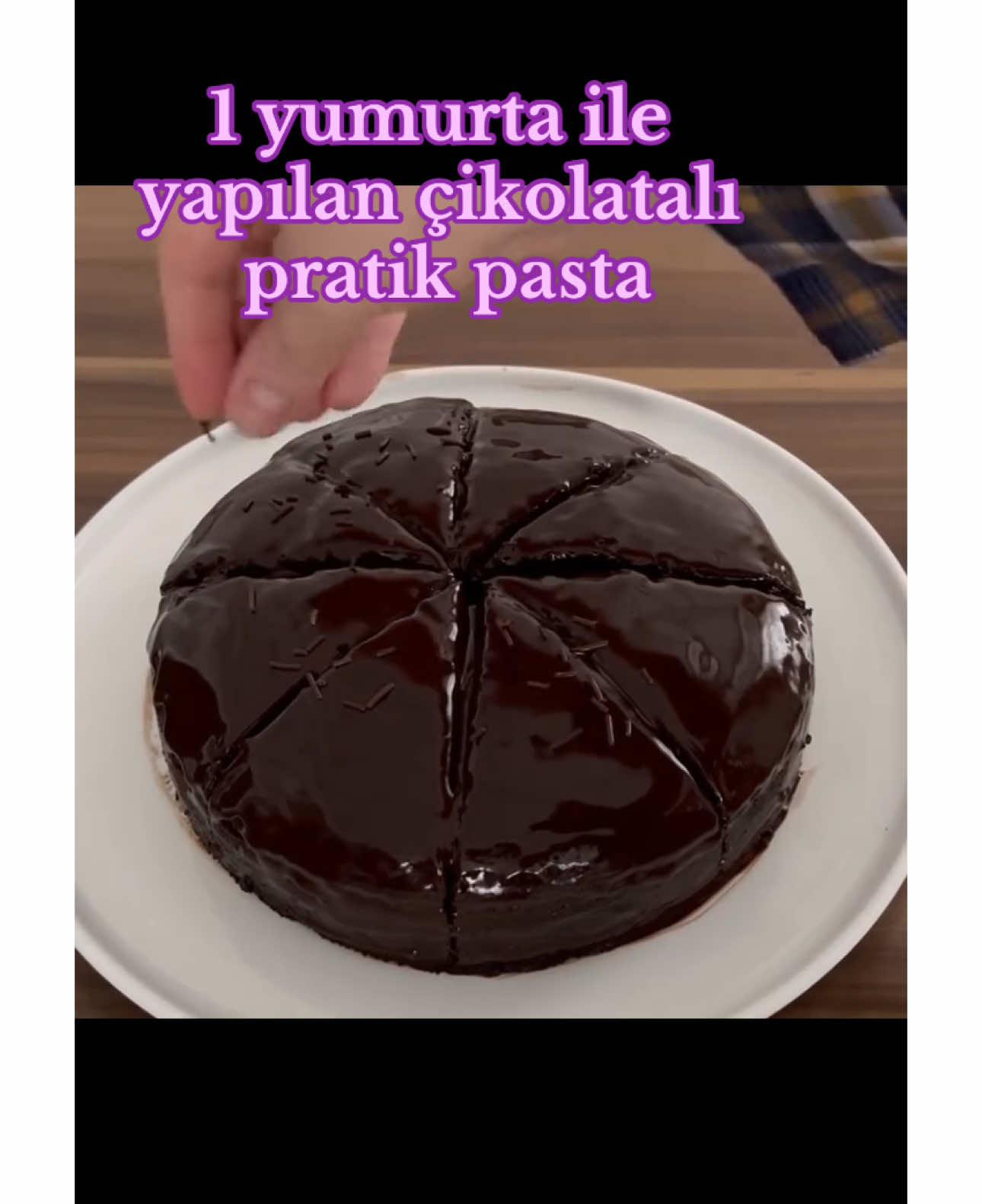 1 yumurta ile yapılan çikolatalı pratik pasta 