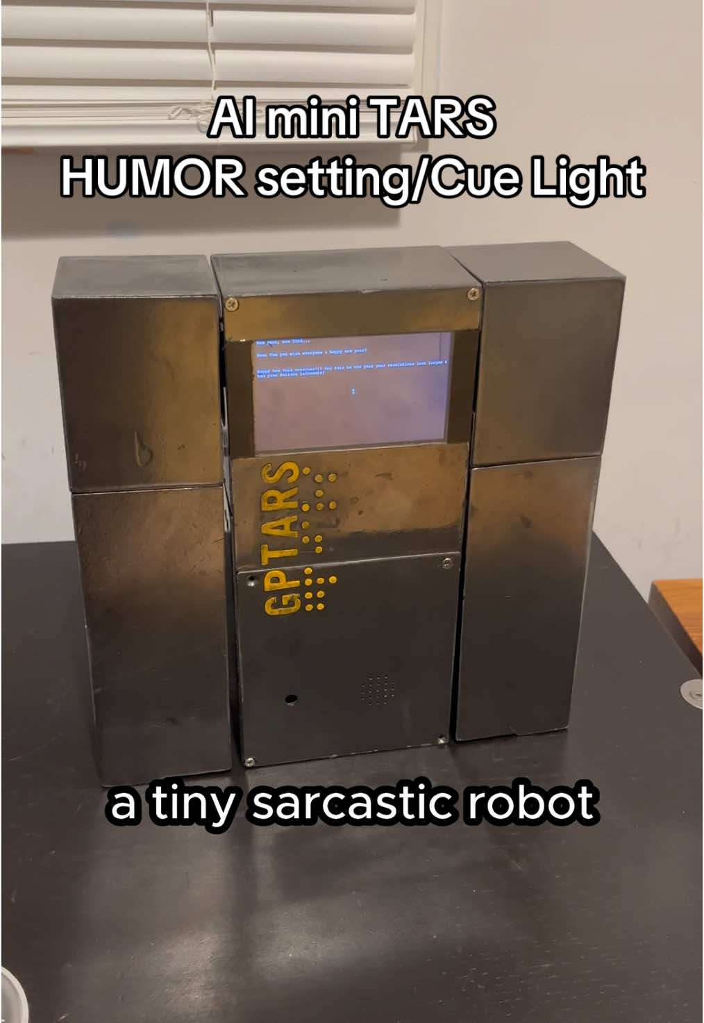 This AI-powered little dude has a cue light now for his humor setting, just like in the movie… it activates to signal when he’s joking or being sarcastic, he even makes the same slight buzzing sound. #ai #artificialintelligence #chatgpt #robot #interstellar 