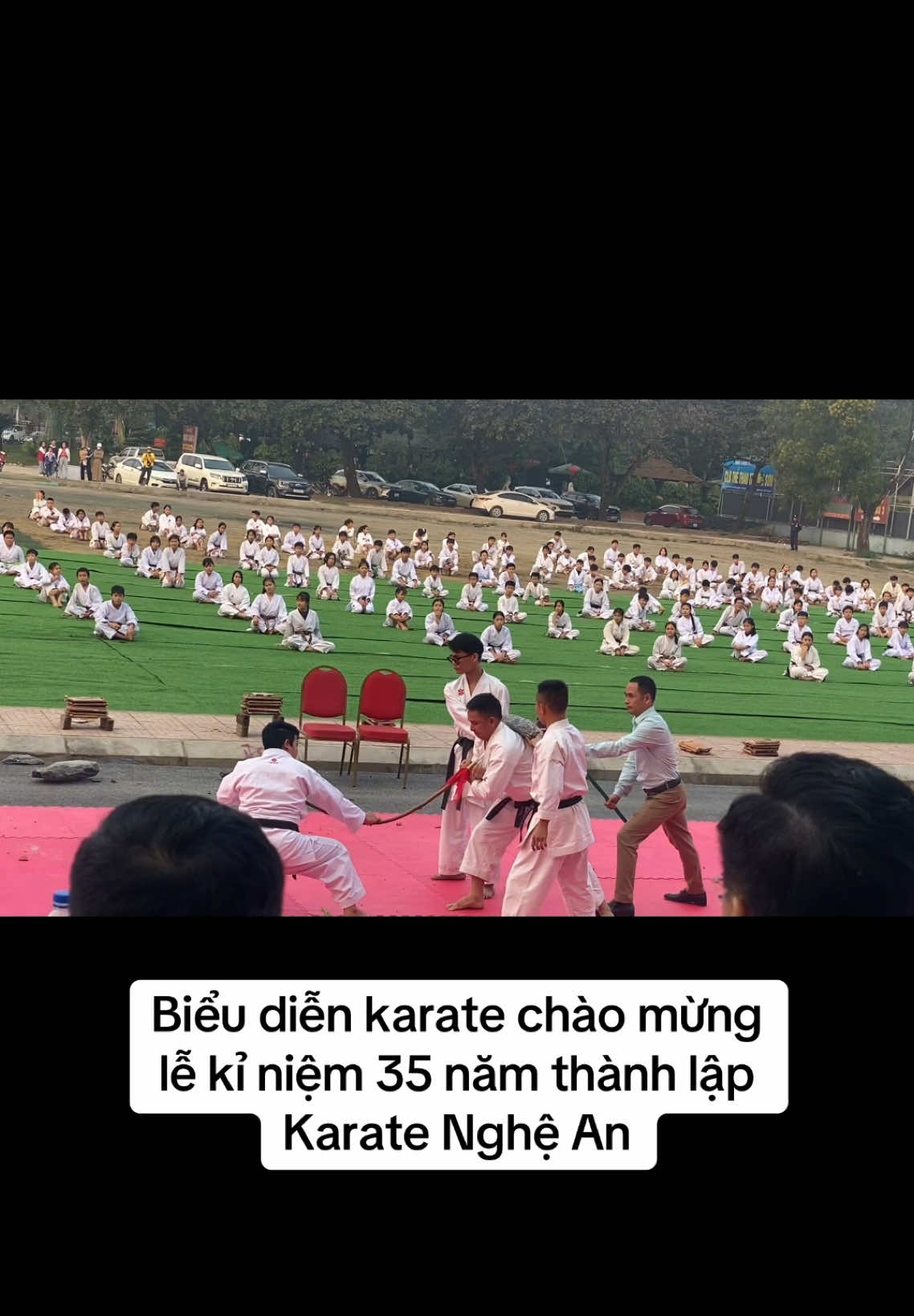 Biểu diễn karate chào mừng lễ kỉ niệm 35 năm thành lập Karate Nghệ An