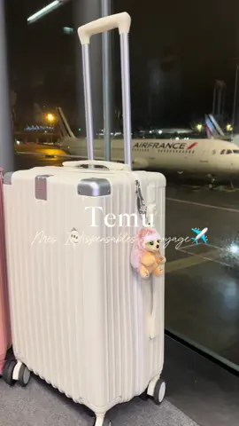 Pack with me✈️🥳 Mes Indispensables Pour Voyager 🧳 ✈️ ▪️-90% de reduction en tapant 🔍 le code : dqf9449 dans la barre de recherche de l’application @Temu  ▪️Lien🔗dans ma bio  *Exclus nouveaux inscrits  *-90% sur 1 article par utilisateur #asmr #packing #packwithme #traveltiktok #traveling #organized #vacance2025 #traveltips #travelessentials #voyage 