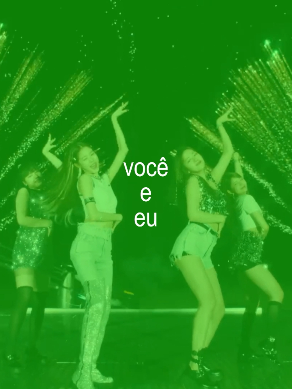 feliz ano novoo bbs! 💥🎉 #afterlike #ive #happynewyear #newyear #felizanonovo #foryou #foryoupage #vaiprofykarai #fyyyyyyyyy #fyp #edit #naluxsl #kpop 