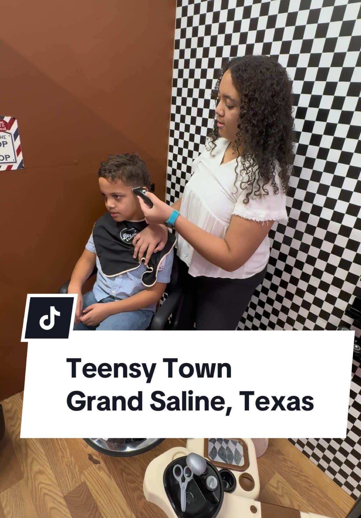 Teensy Town 📍 119 N Main St, Grand Saline, TX 75140 🎟️ Children - $12 / Adults - $5 👧🏽 Designed for kiddos 0-8 years old 🚒 Pretend play including: automotive center, construction site, school, ice cream shop, house, fast food, music studio, salon, & more!  👮🏼‍♂️Dress up 📚Reading nook  🎂Birthday party room #indoorplay #indooractivities #thingstodo #grandsalinetx #texas #easttexas #pretendplay #play #etx #FamilyFun #familytime #familyfriendly #fypage #fyp #kids @Teensy Town 