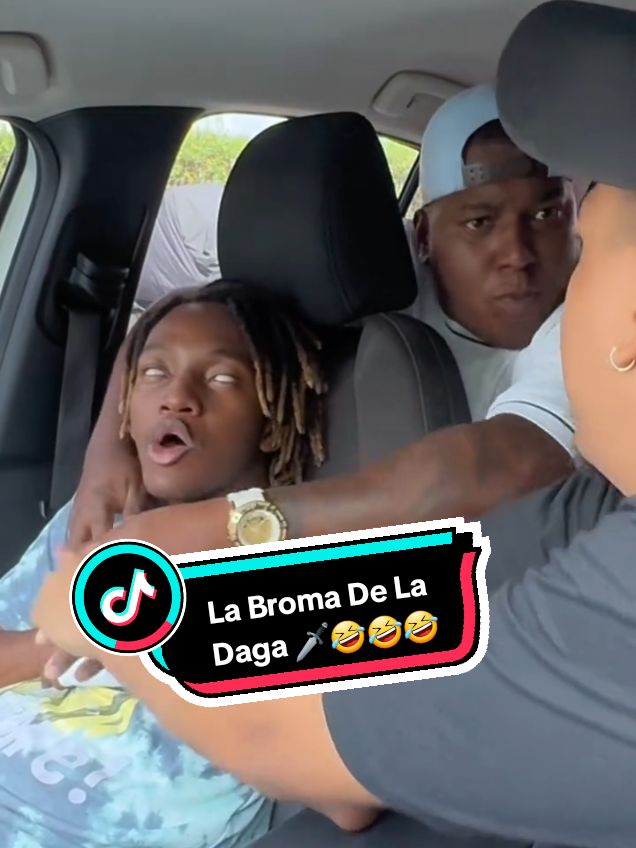 #fypシ゚ #frpシ #frp #frpviral #videostiktok #videos #humortiktok #humor #humorysonrisas😁 #sonrisasegura  La Broma De La Daga 🗡️🤣🤣🤣🤣🤣🤣