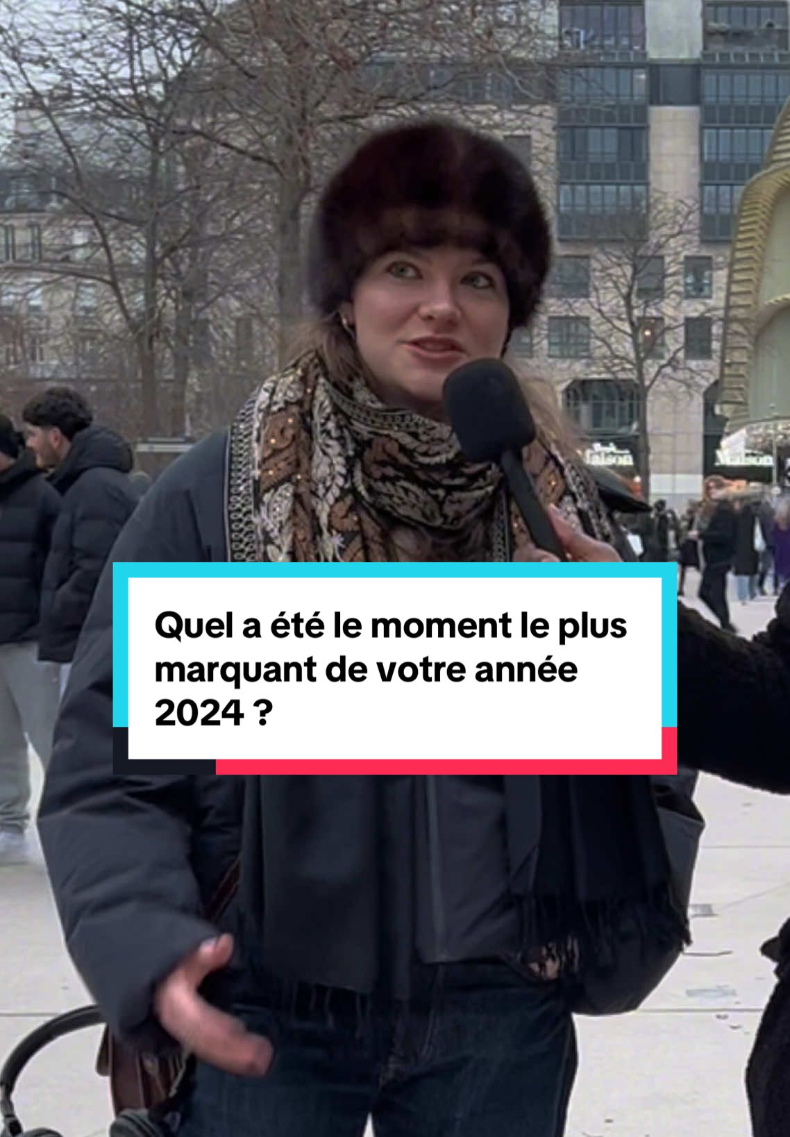 Quel a été le moment le plus marquant de votre année 2024 ? #paris #france #europe #2024 #2025 #champelysée #voeux @Laurie 🦋 