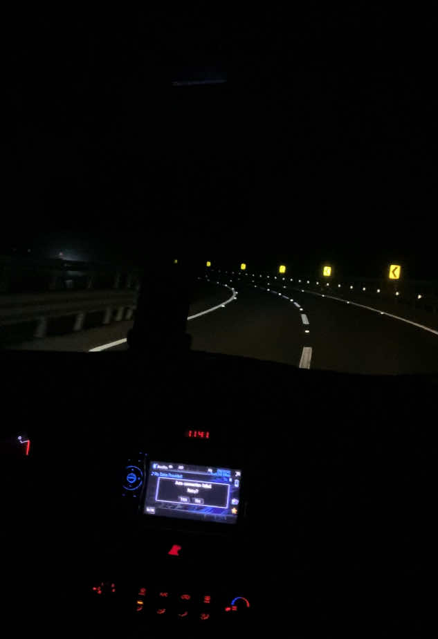 🎤#rauwalejandro 🎶#khe? #rolitas #carretera #noche #oscura #paratiiii ✨