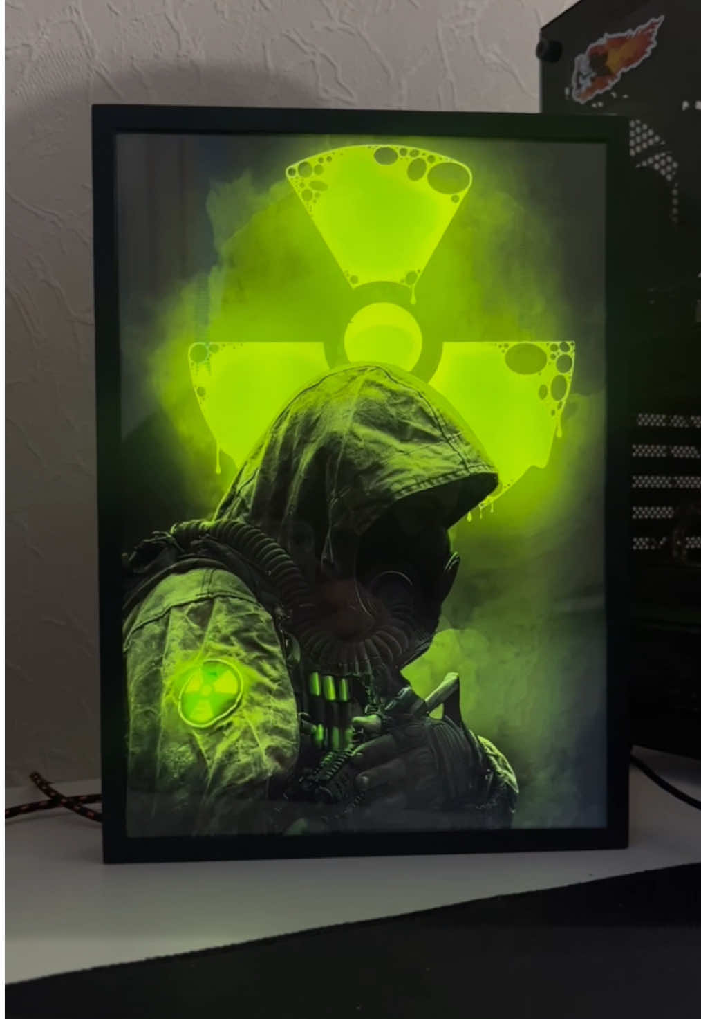 ✨ Унікальні LED картини✨ 📩 Для замовлення пиши в Instagram: @glow_frame_art #stalker2 #stalker #подарунокхлопцю #подарунокдівчині #led #атмосфера 