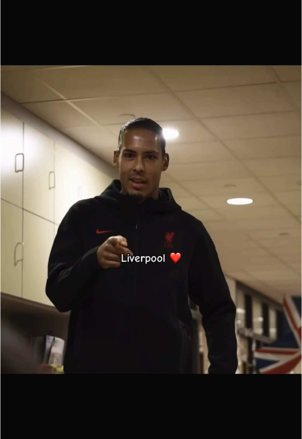 The best video you will see ❤️ so class from Liverpool 👏🏽🥹 @Liverpool FC #wholesome #respect #liverpool #LFC #footballtiktok #football #futbol #futebol #goviral #trending #4u #fifa #fut #Soccer #soccertiktok #prem #PremierLeague #w #vandijk #salah #mohamedsalah 