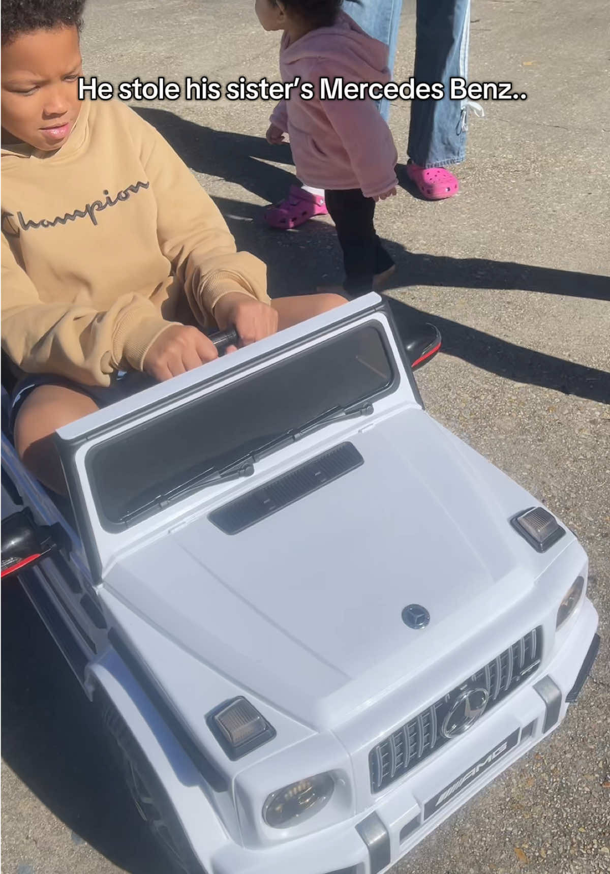 My oldest tried to ride in it too! Free Shipping! They keep selling out! Add to cart! #kidstoys #kidsrideoncars #rideoncar #mercedesbenz #mercedesbenzkidscar 