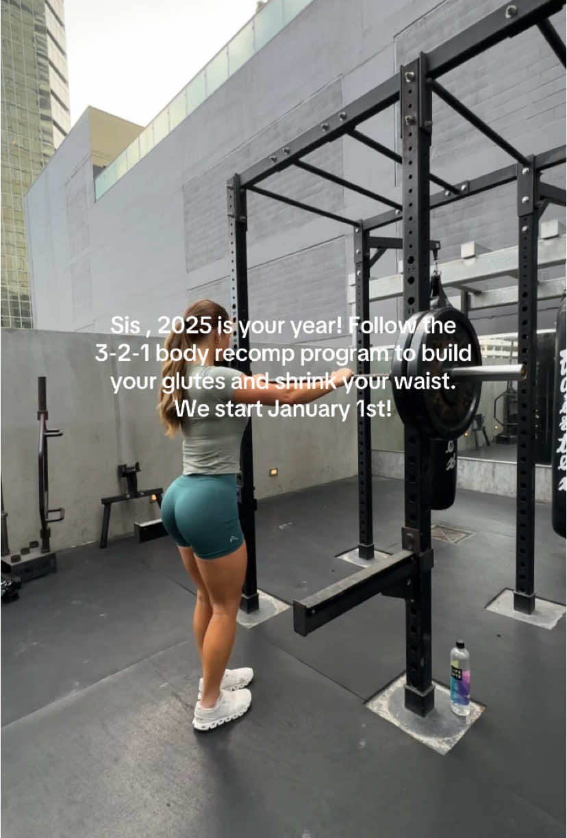 Your 2025 transformation starts here. 💥 Glute program in b!o (first week free to see how you like it!) TEAM TRANSFORM! #growgluteswithme #gluteworkouts #howtogrowyourglutes #glutegrowthsecrets #winterarc #workoutchallenge #teamtransform #2025workoutplan #2025health