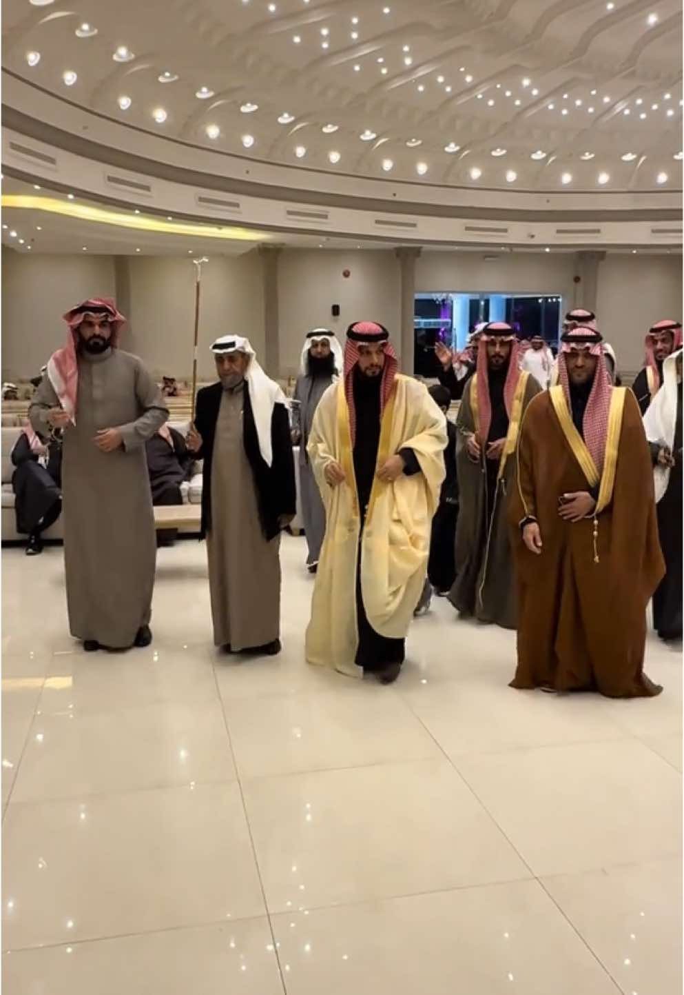 زواج الشاب مهند بن عبدالله الشهري في مدينة الرياض الليلله بحضور الشاعرين علي العبسي وبندر الاحمري #اكسبلور 