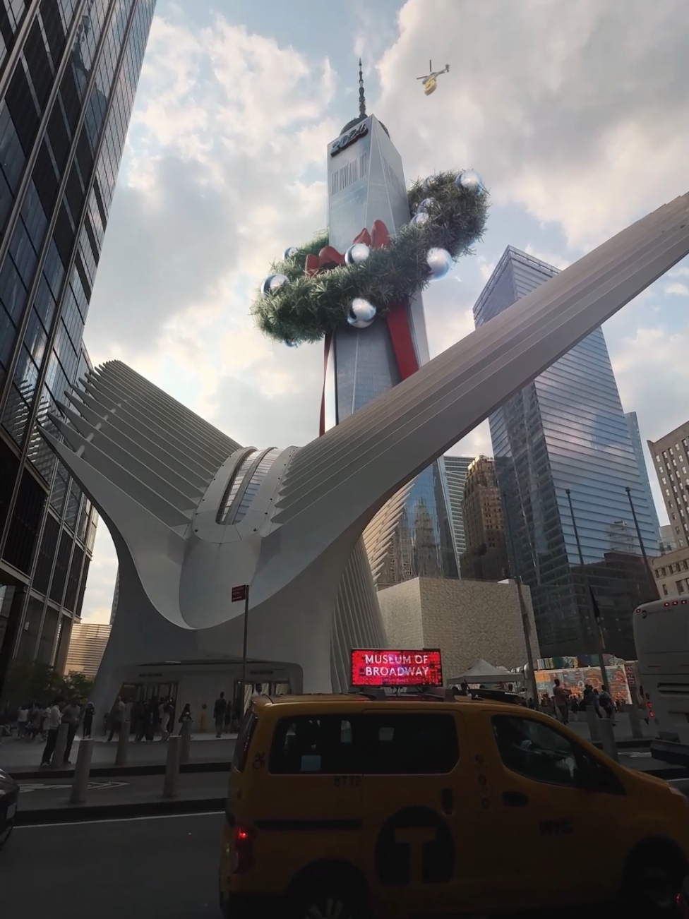 Welcome 2025!! 🥂🎩 #2024 #2025 #newyear #oneworldtradecenter #ny #newyork #city #december #january #cgi #3d #blender #vfx #vfxartist 