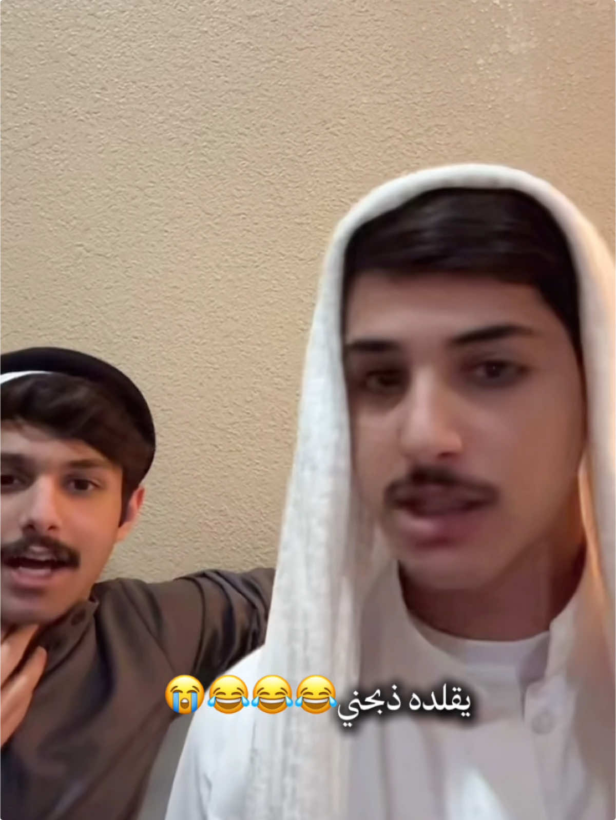 يكرر لي هو بقوله😭😂#جارالله_السهلي #جارالله_العجمي 