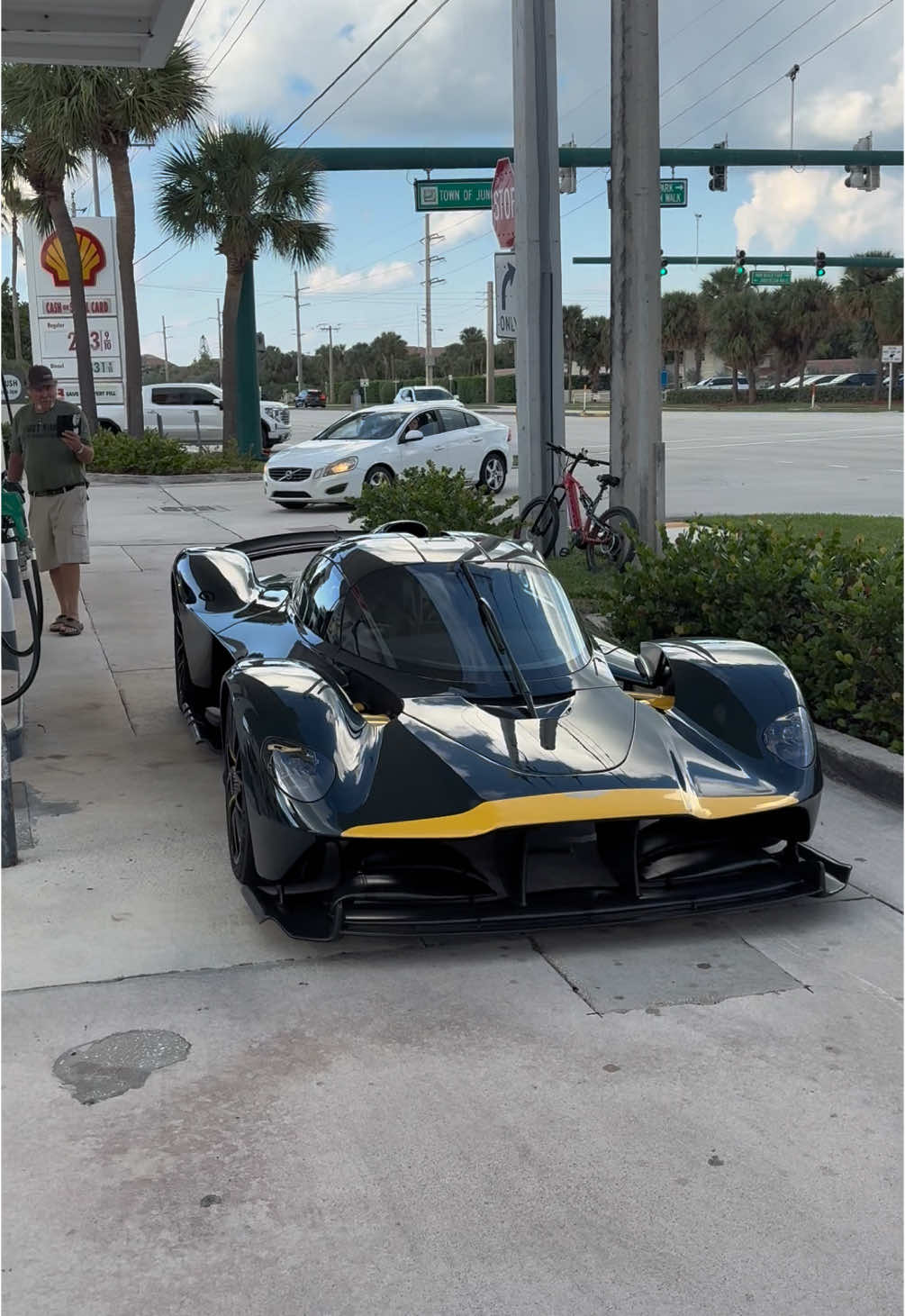 Insane spot to end off 2024 #fyp #2024 #astonmartin #valkyrie #racecar #british #florida #car #cars #carsoftiktok #tiktok #abcxyz #hypercar #gas #palmbeachsupercars #f1 #trending 