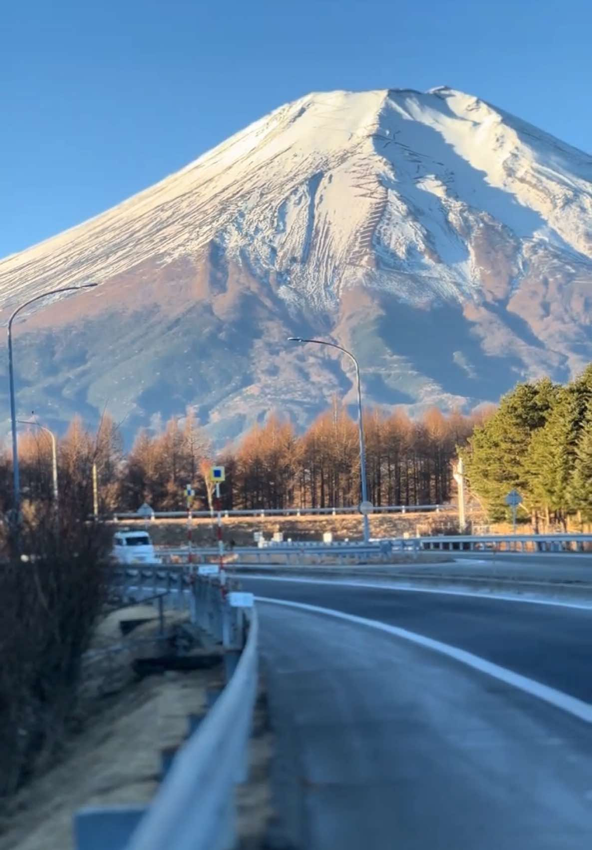 2025年スタートは富士山🗻☀️ #富士山 #japan #2025年  #元旦 #いいね #景色 #朝活  #mtfuji #photoshoot  #tiktok #fyp #foryou 