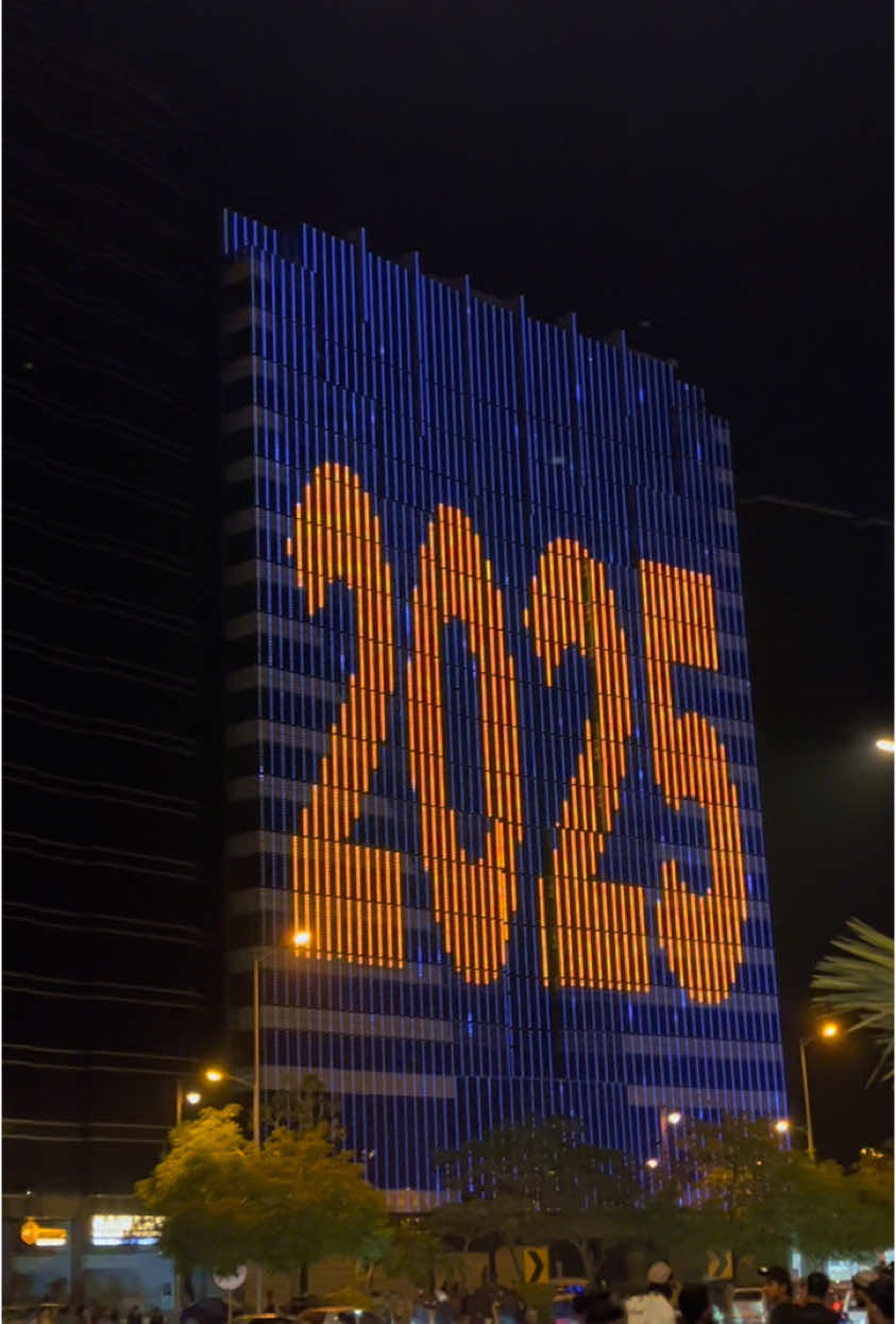 Celebrating the start of 2025 at Bahria Town Karachi. A night filled with great moments, energy, and new beginnings. Looking forward to the journey ahead🎊🥳#NewYearCelebration #BahriaTownKarachi #2025StartsHere #NewYearVibes #CheersTo2025 #NewBeginnings #memoriesinthemaking  #ViralCelebration #NewYear2025 #BahriaTownKarachi #2025Vibes #NewYearMoments #FreshStart #CelebrationTime #KarachiEvents #ViralVideos #TrendingNow #2025Journey