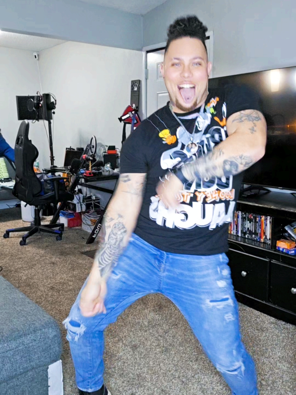 Turn Me Up ☝🏼 Time #50CentFlow #RatchetLo #KingPapiTexas #KPT #DanceChallenge #PuertoRican #TattedUp #Dallas #Texas #TexansHelpingTexans #fyp #DC @DemetriusOfficial0787 @RatchetLo 