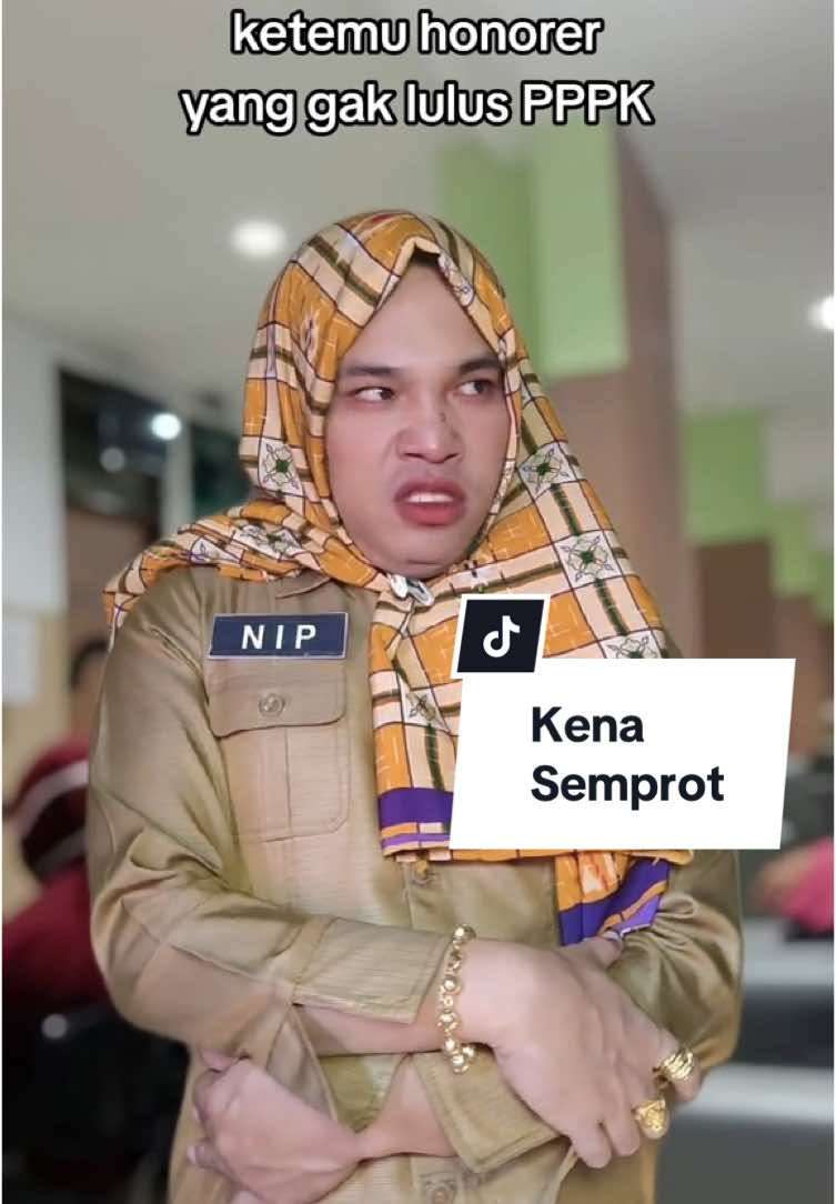 mau pamer lihat tempat makanya 😏