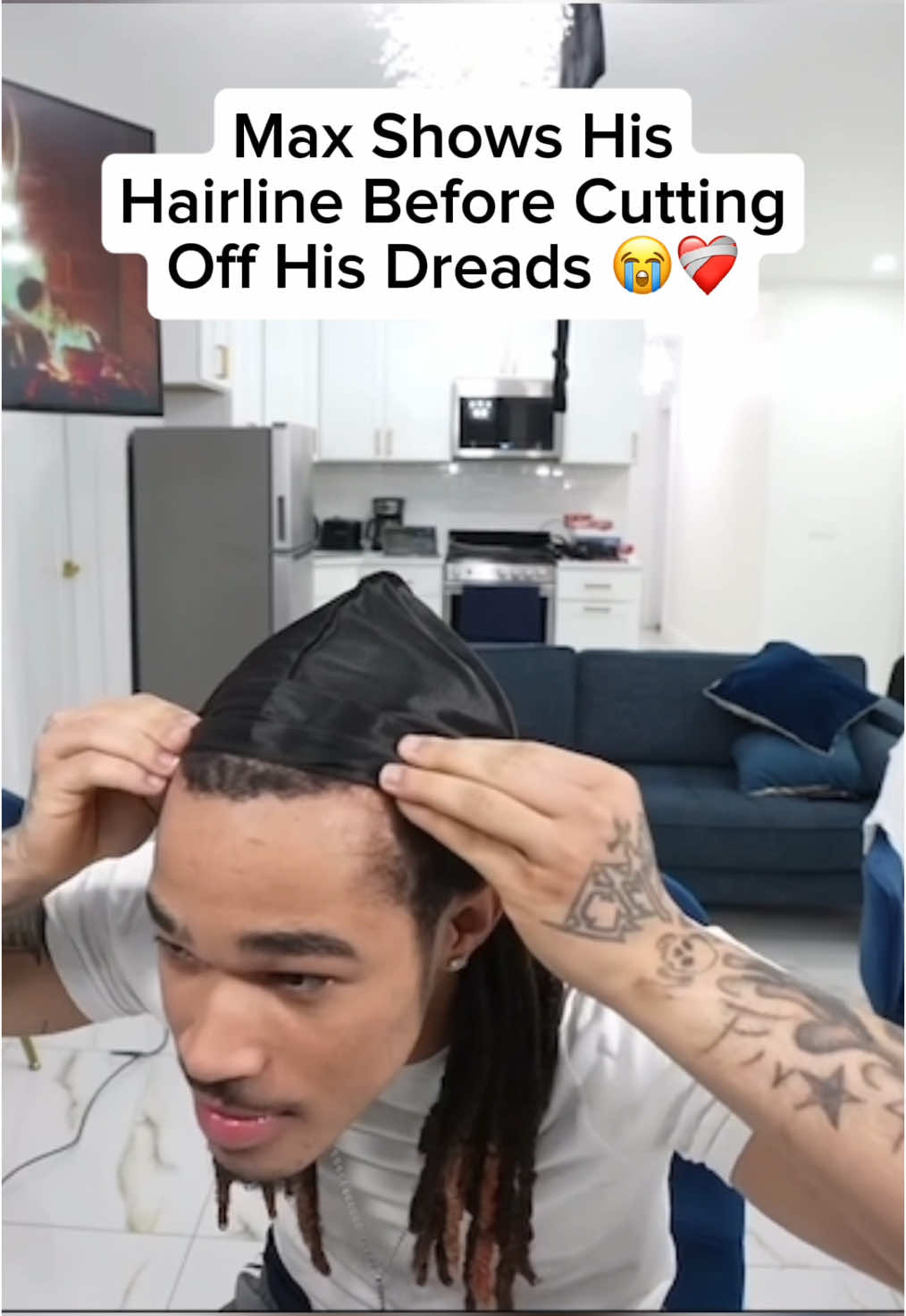 Max Shows His Hairline Before Cutting Off His Dreads 😭💀 #plaqueboymax #fyp #foryou #viral 