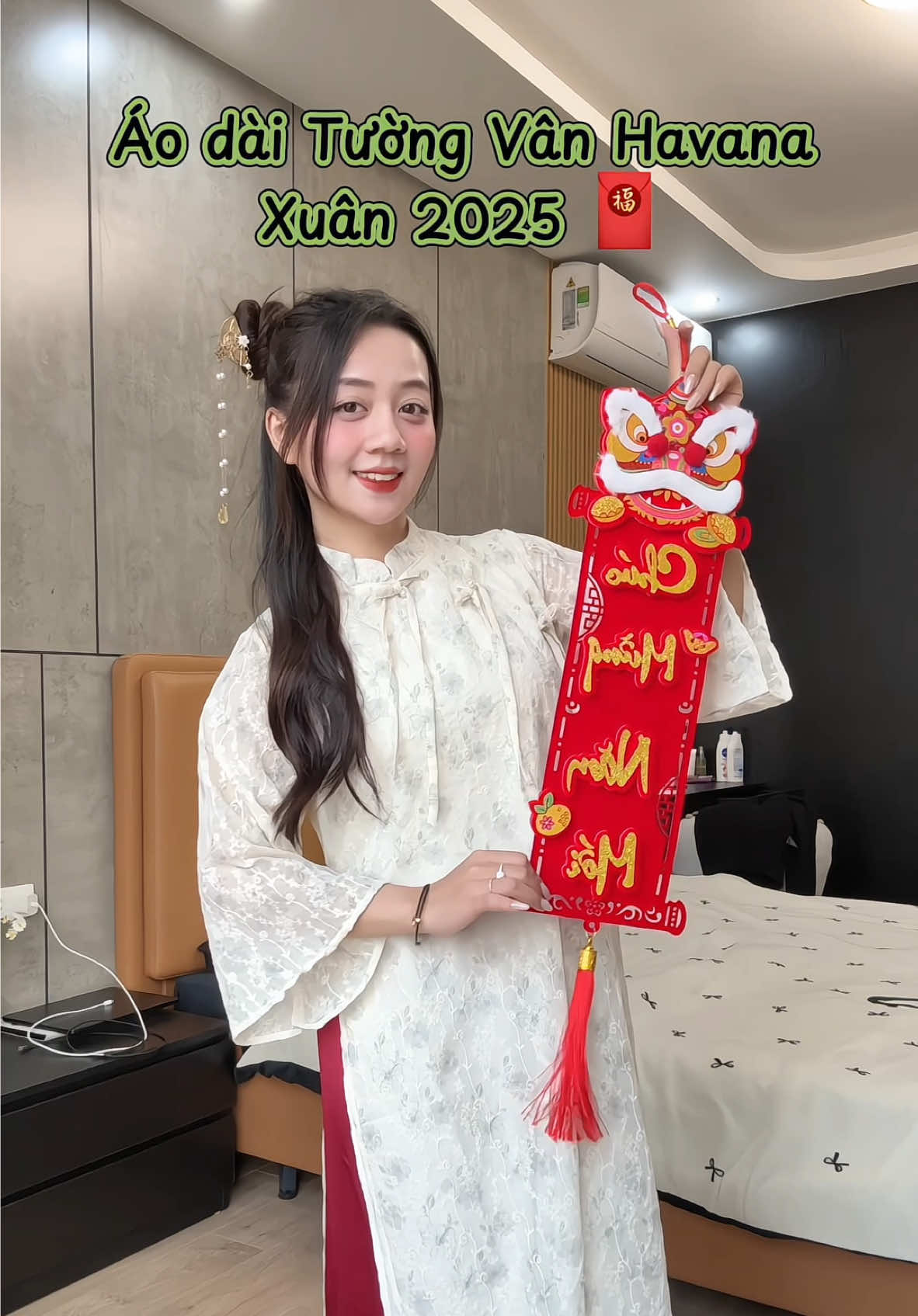 Set Tường Vân còn quần đỏ sẵn trong giỏ hàng các nàng lẹ nhaaaa. Choáyyyy quá gòiiiii 😍😍😍#havanadanang #aodai #aodaicachtan #tetmacgi 