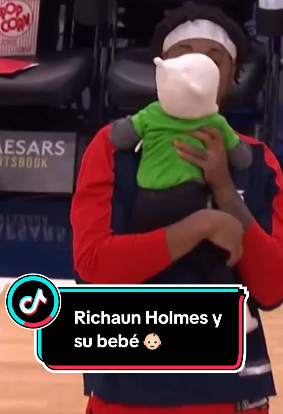 Richaun Holmes y su esfuerzo en familia 😅 . . #NBA #TikTokDeportes #RichaunHolmes 