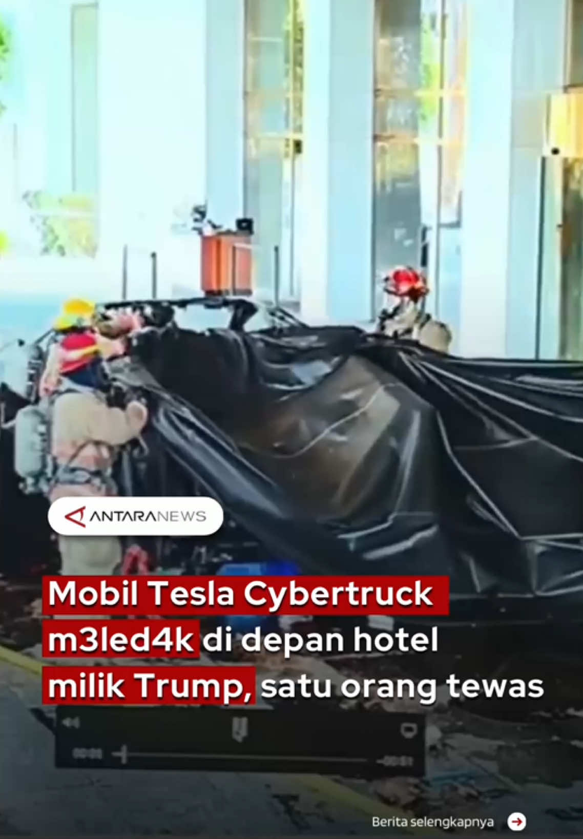 Mobil Tesla Cybertruck m3led4k di depan hotel milik Trump, satu orang tewas #mobil #tesla #cybertruck #donaltrump #hoteltrump #fbi #elonmusk #lasvegas #tiktokberita #fyp #longervideos 