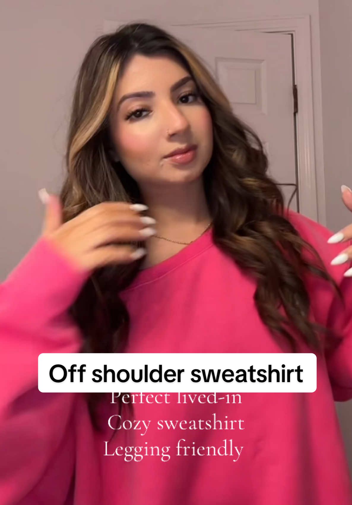 Lived in sweatshirt so cute and cozy #sweatshirt #sweaterweather #sweatshirtseason #womenclothes #womenclothes #OOTD #outfits #womenoutfits 