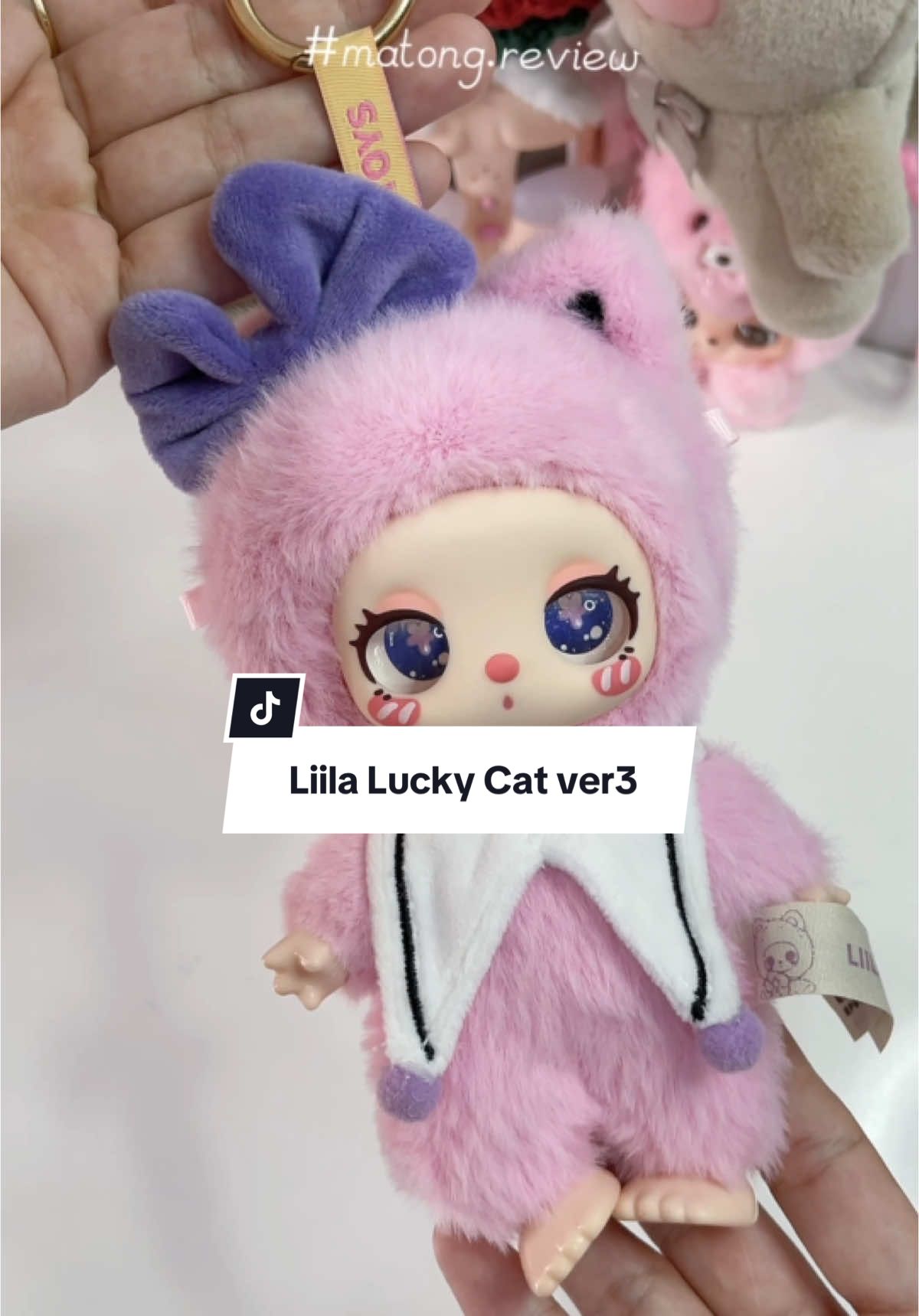 Ai mê Liila Lucky Cat v1 mà bây giờ tìm không ra ẻm thì hốt liền Liila v3 đi nha. Không những xinh mà còn thơm nữa á #unboxing #review #blindbox #arttoy #liila #liilaluckycat #xh #liilatoys 