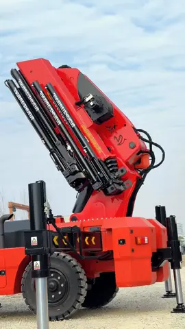 Powerful crane with super good quaitly, forklift crane. View my homepage and contact me for more.#forklift #crane#forkliftcrane #forkliftcraneexport #forkliftcranefactory #forkliftcranejib #forkliftwithcrane #tailcrane#knuckles #knucklecrane #foldingarmcrane#10ton#25ton#5ton#180ton#trading#vehicletrade #vehicleexporttrends #importandexport#17meterboom#40meterboom#trend#fyp#hgv