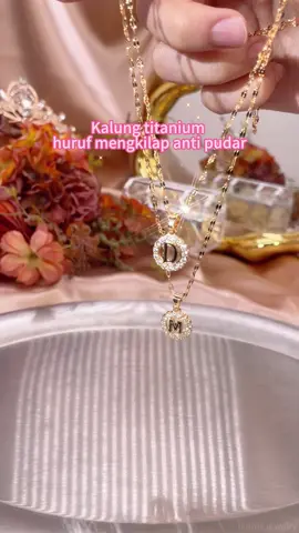 Niah saran buat jadiin gift auto sukaa. Tag Doi atau Bestie kamu🤩 250102 y290 2#affiliate #kalung #WIBGAJIAN #murah #outfit #promo 