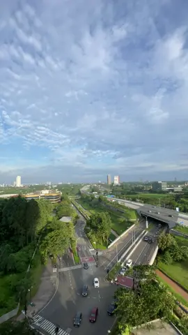 cuacanya lagi bagus cuma komunikasi kita aja yg jelek🙂‍↔️ gaskeun staycation. #apartementangerang #skyhousebsd #fyppppppppppppppppppppppp #sewaapartemen #sewaapartemenmurah #apartementangerangmurah 