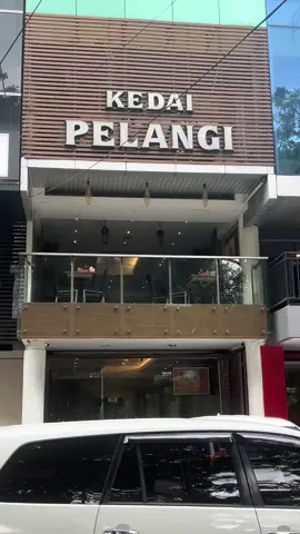 Tempat Favorit makan keluarga, Kedai Pelangi, Jalan Kebon Sirih Raya No. 7A, Jajarta Pusat, selamat mencobaaa👌☺️#fypシ゚viral #fyp #tempatmakan 