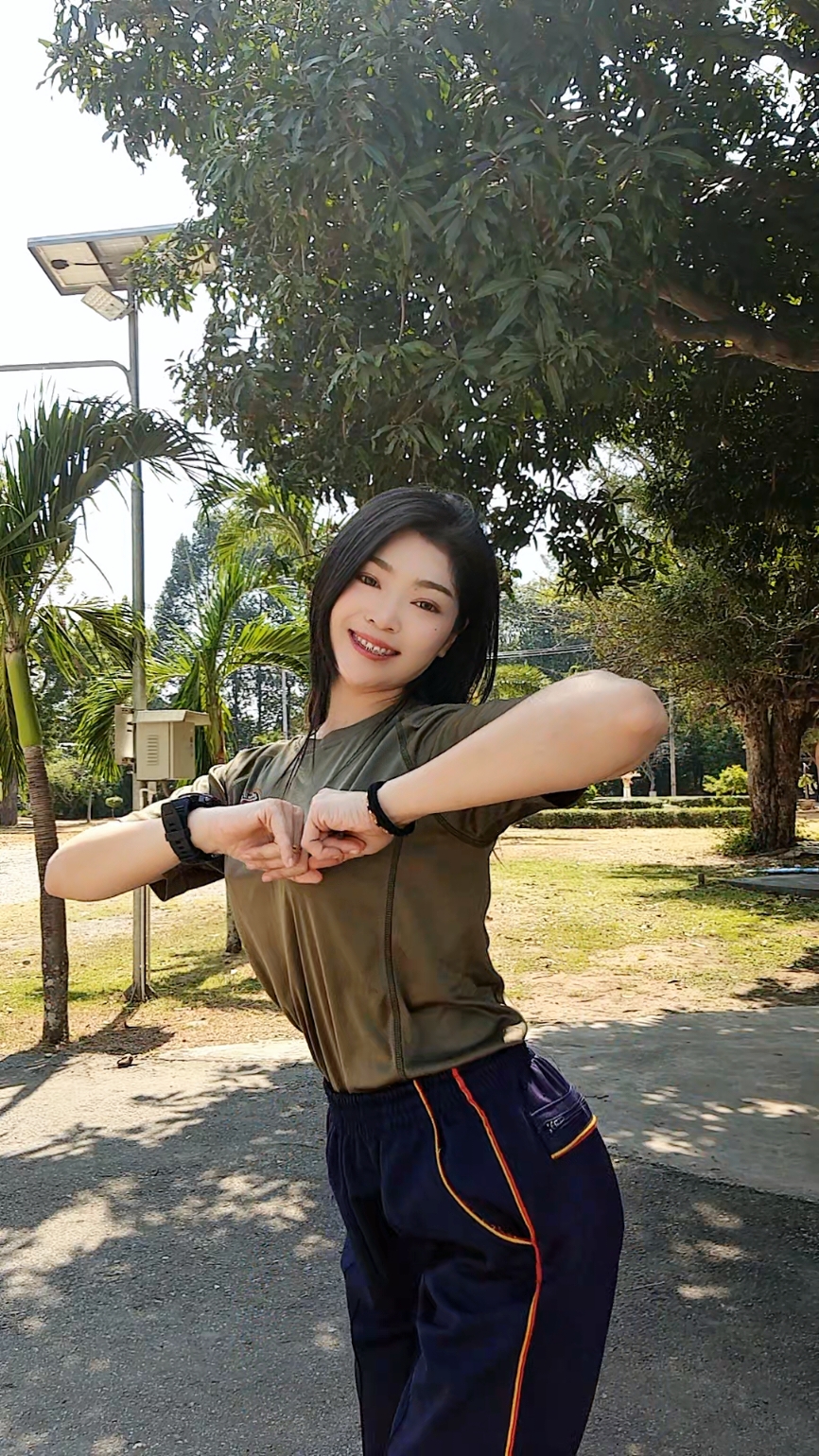 สวัสดีปี 68 ฮับ  🎊🎉 #นาวิกโยธิน #ทหารเรือ #ทหารหญิง #กองร้อยปฏิบัติการจิตวิทยา 