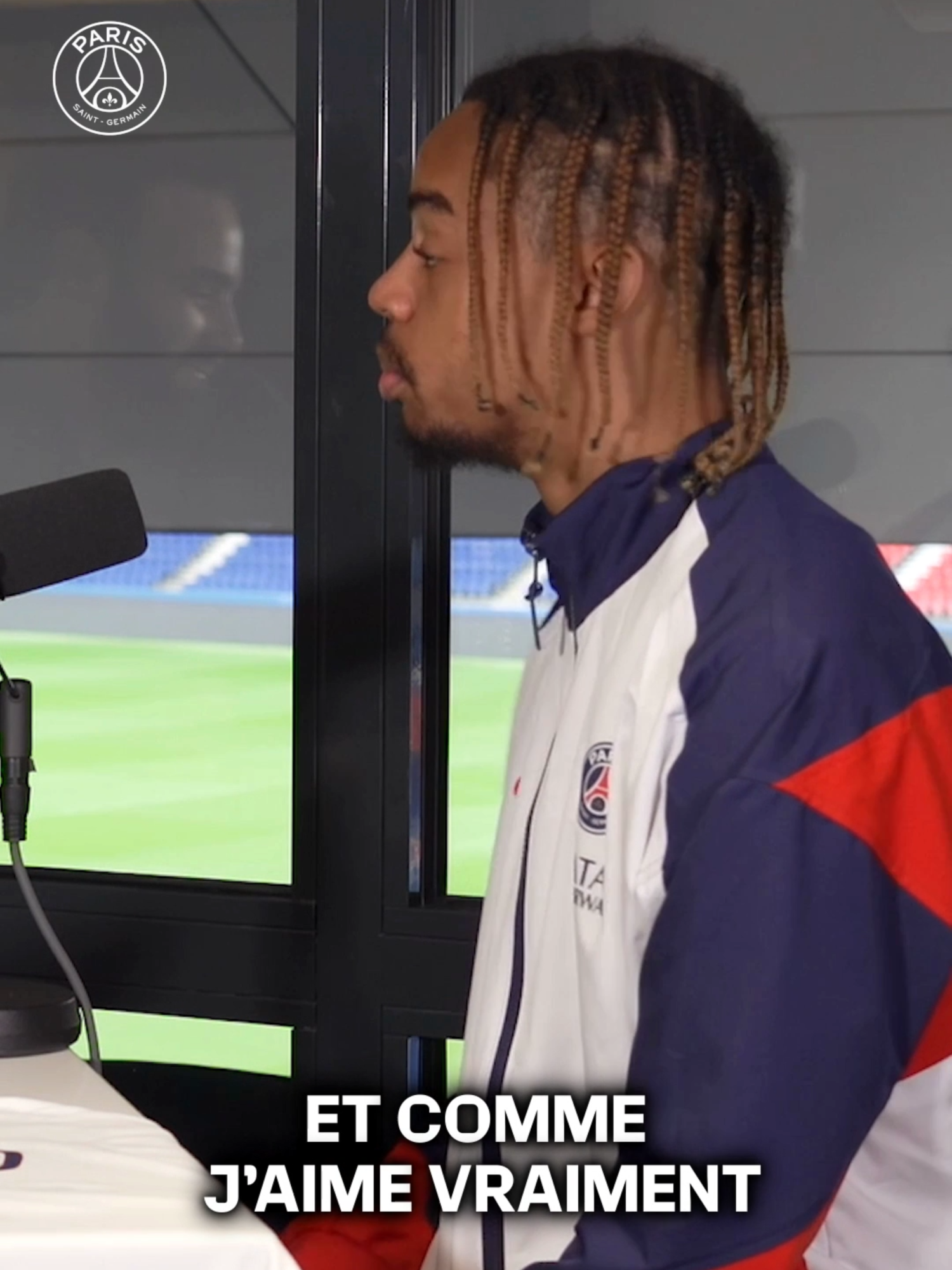 Les coulisses de la célébration de Bradley face à Marseille 👀🎶 #barcola #ligue1 #psg