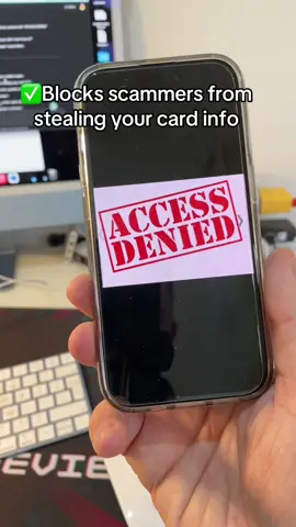 Keep your credit card info safe from scammers #rfid #rfidchip #wallet #scammers #spotlight #safety #tiktokmademebuyit 