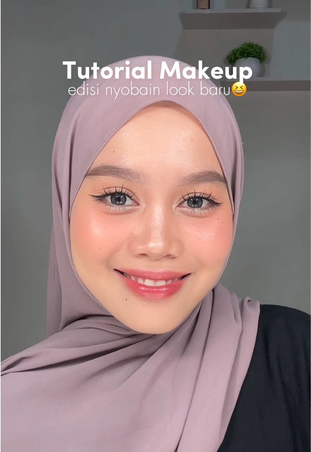 nyobain look makeup yang sering banget seliweran di fypku, hasilnya not bad lah yaa wkwk 🤣💗