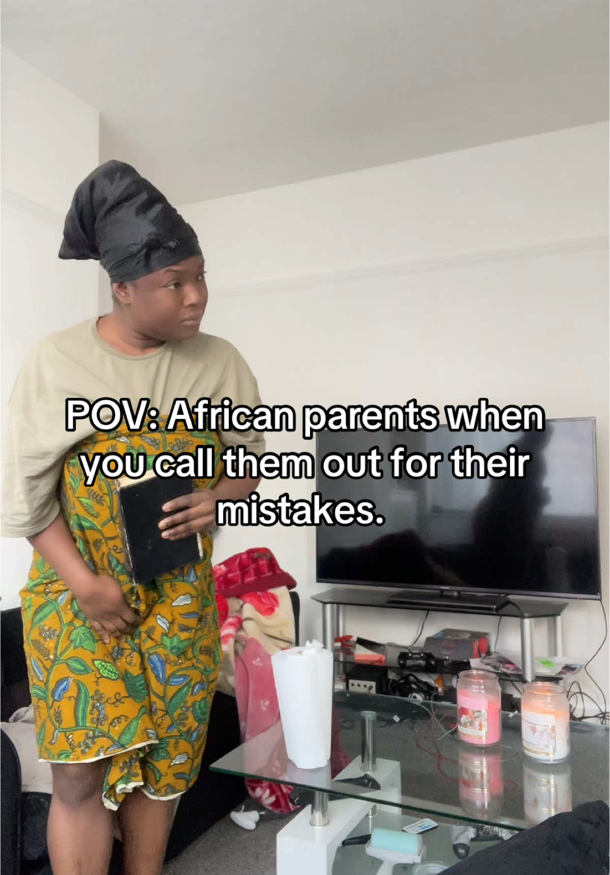 They change for 2 seconds!  #youdontknowri #youdontknowriri #missri #africanparent #comedyweek #newyear 