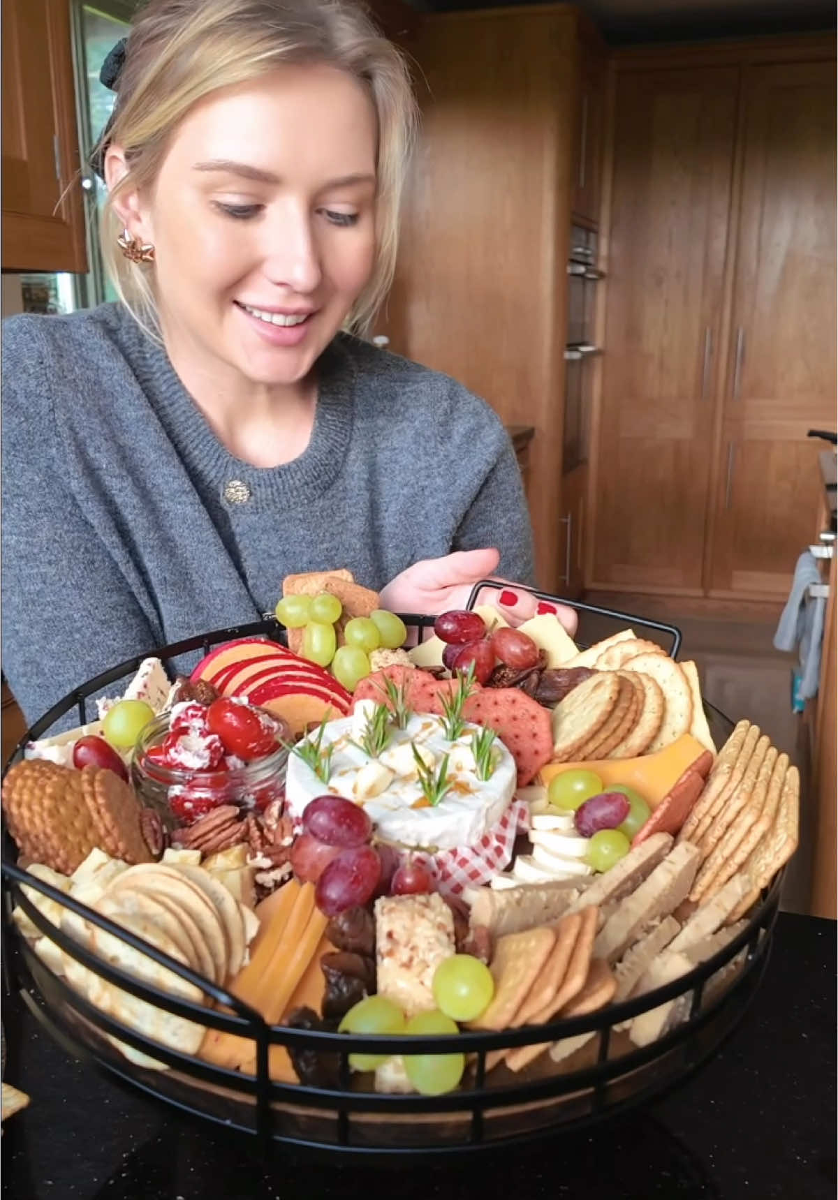 Have we had enough cheese over the Christmas season 🙈😂 My New Year’s Day cheeseboard was a hit!😍 .. Did you know guests are a lot more likely to tuck into the cheese if you have already pre cut and displayed it like this?  It makes it more easy and convenient to grab your favourite cheeses when they are pre cut and presented so beautifully. You can use the middle for a chutney, or Humous, olives etc! I had a Camembert which you can simply bake 20 minutes before serving and replace back into the centre of the board. Choose your favourite cheeses and get creative! .. I thought my board was big enough but really I needed to go bigger so find your biggest board and create your cheeseboard for your next 2025 gathering!🍷💯  I also drizzled some of mine with Manuka honey! It goes delicious on cheese! I always use Manuka 250 + or higher when using honey as it contains so many benefits 💯 Your guests won’t be disappointed 😍 My first reel of the year 💯 Happy 2025 🍷  @Tesco  #sarahscakecompany #contentcreator #inspo #cheeseboard #newyear #2025 #cheeseandwine #cheeseboards #cheeselover #cheesedisplay #cheeseplatter #cheeseboardsofinstagram #servinggoals #Lifestyle #luxury #partyfood #charcuterie #Home #hostingtips #hostingideas 