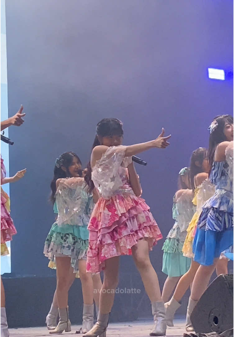 [FANCAM] @cepio - Langit Biru Cinta Searah at GWK Bali Countdown 2025 (maaf kalo terdengar excited banget soalnya emang😭🙏) #fionyjkt48 #jkt48 #jkt48newera 