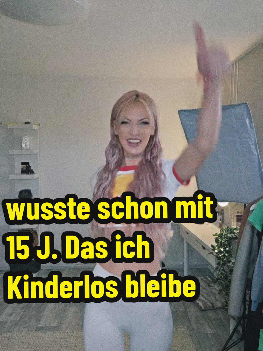 ich 36 jahre: Lieber bereuen keine zu haben ,als anders rum 🤣🤷‍♀️  #frei #freelife #fy #nomom  #freiheitsliebend #nokids  #keineverpflichtungen #fyppp #viral_video #foryoupage❤️❤️ 